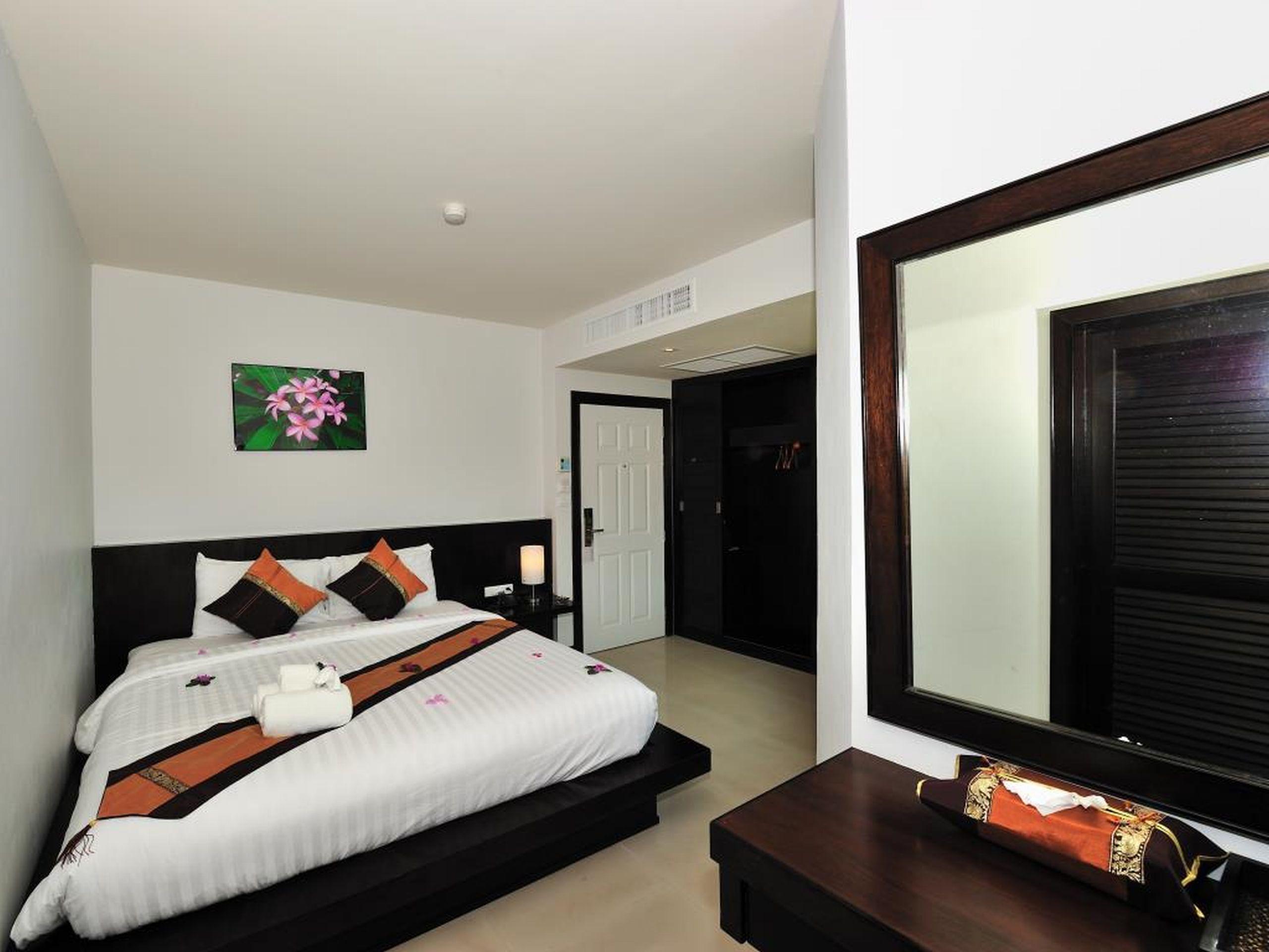 Apk Resort Patong Екстер'єр фото