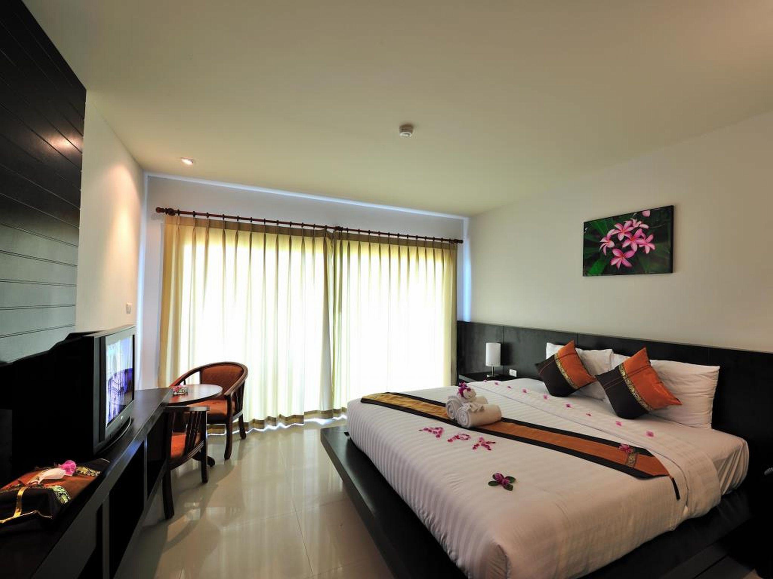 Apk Resort Patong Екстер'єр фото
