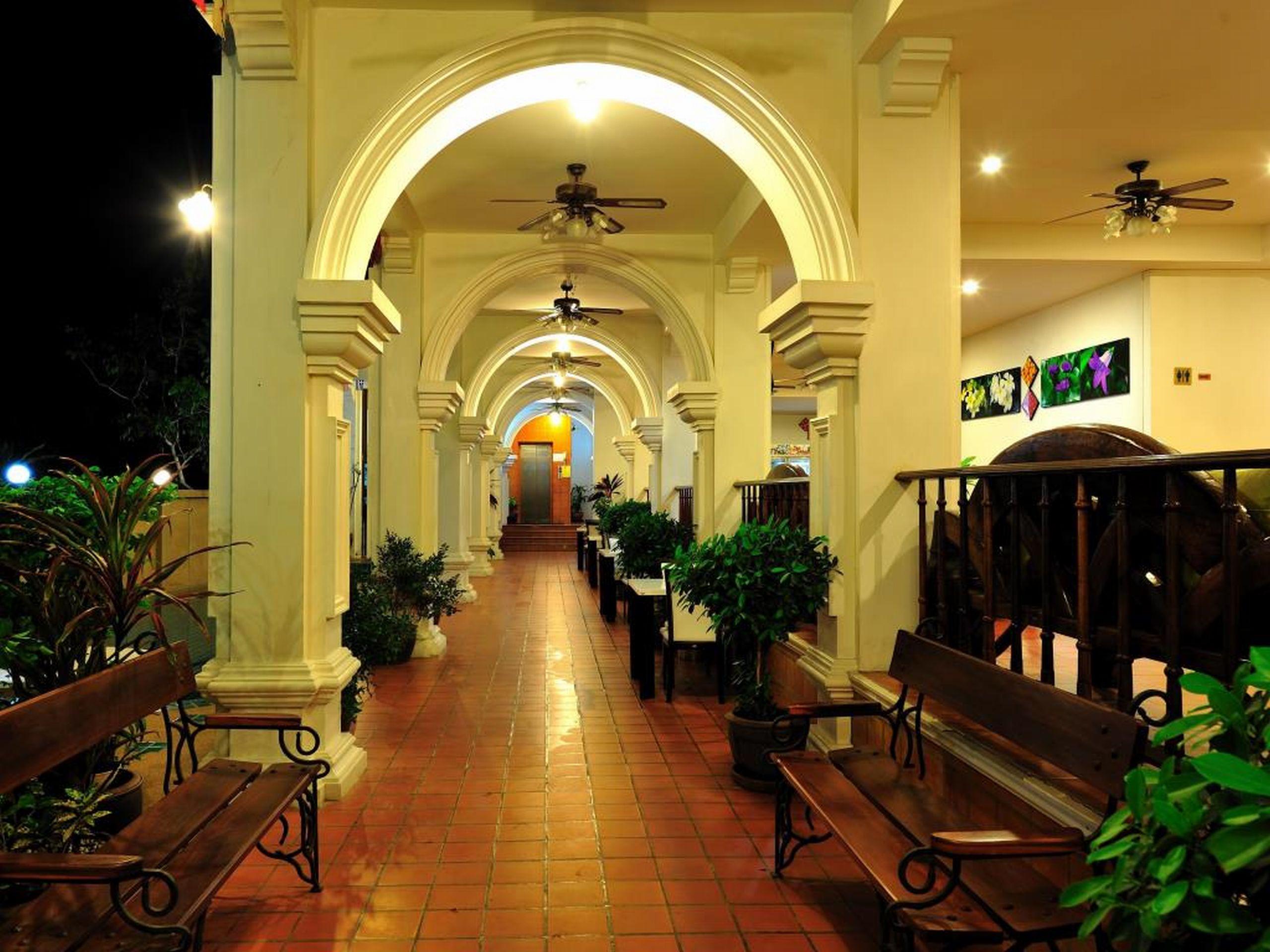 Apk Resort Patong Екстер'єр фото