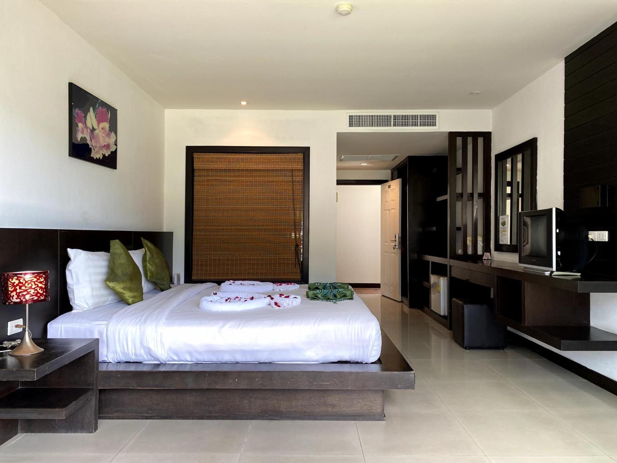 Apk Resort Patong Екстер'єр фото